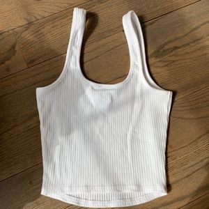 Basic white tank